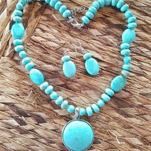 Beautiful fashion turquoise necklace and matching